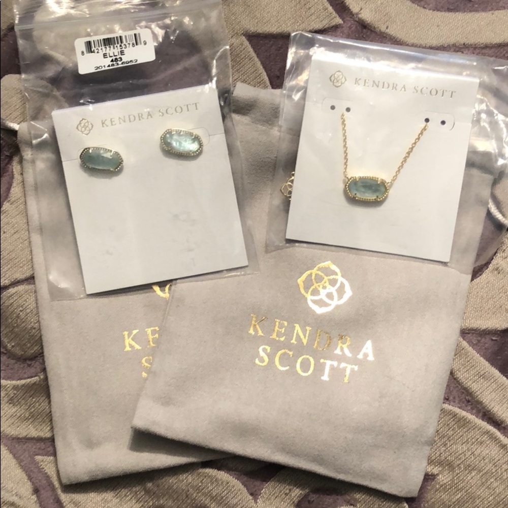 Kendra Scott necklace and earrings